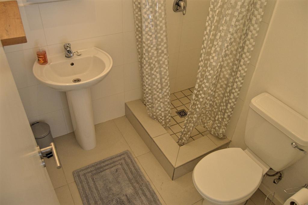 Urban Oasis At The Four Seasons Apartment Кейптаун Екстериор снимка