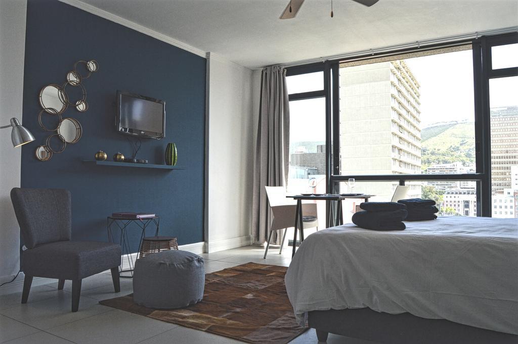 Urban Oasis At The Four Seasons Apartment Кейптаун Екстериор снимка