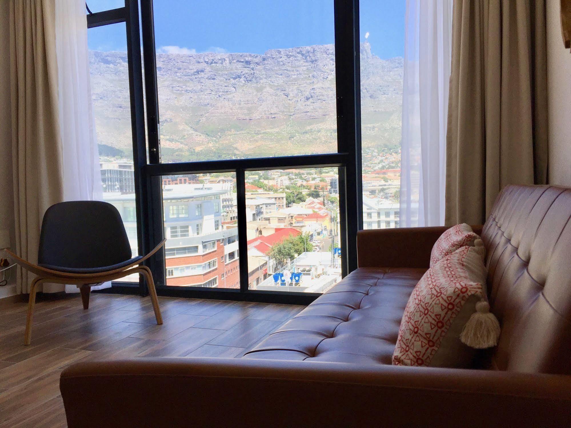 Urban Oasis At The Four Seasons Apartment Кейптаун Екстериор снимка